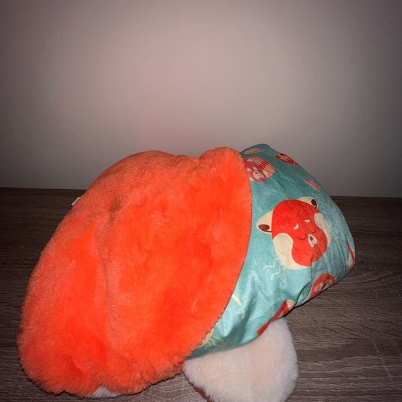 Disney”s Turning Red Pillow/Blanket - Picture 3 of 11